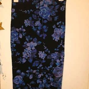 Express Black blue purple floral skirt
